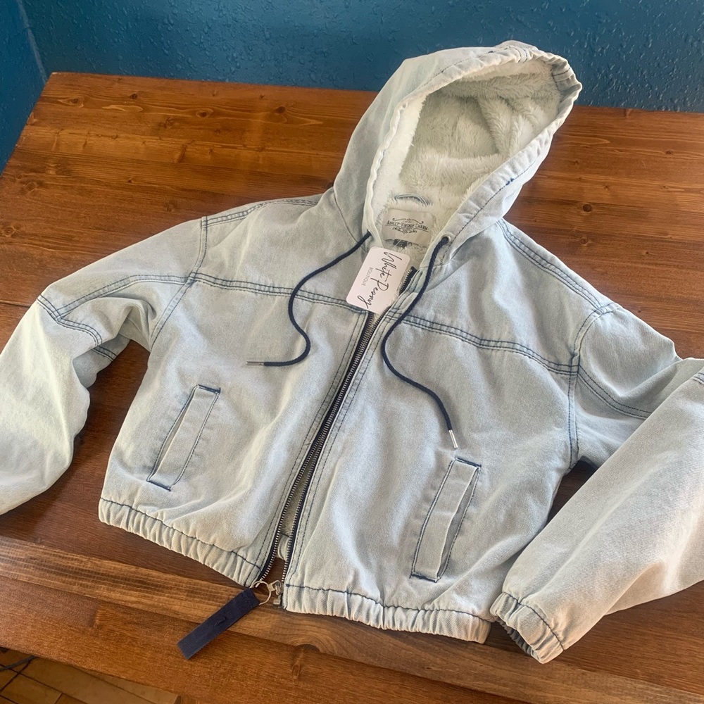 Denim Crop Jacket Women’s Medium, lined